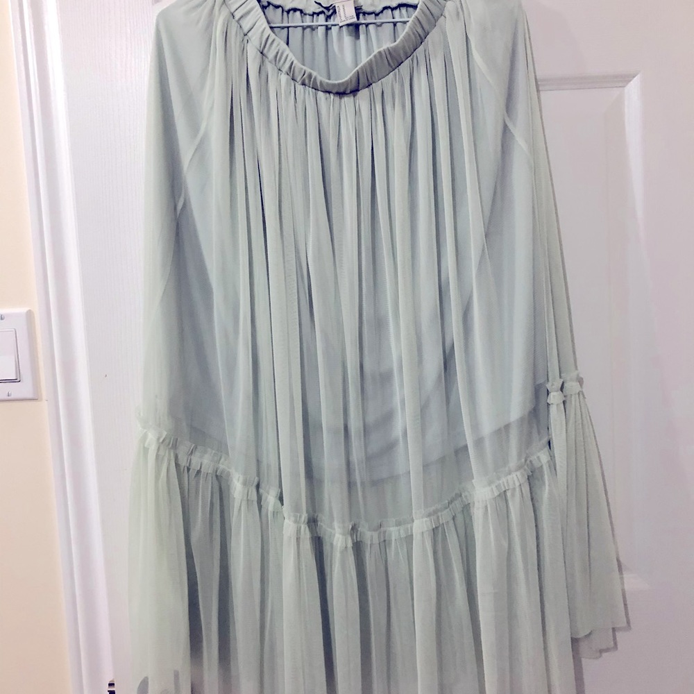 NWOT Forever 21 tulle skirt light green